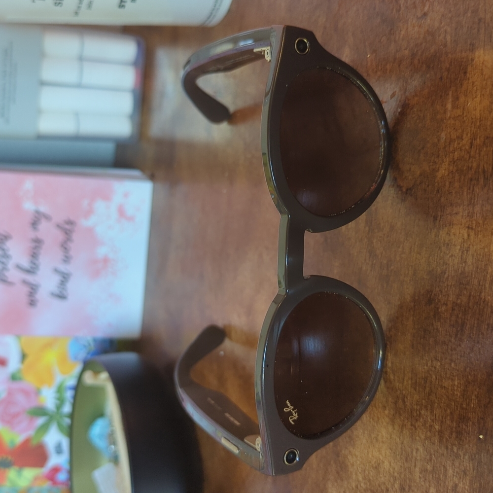 Ray-Ban Stories